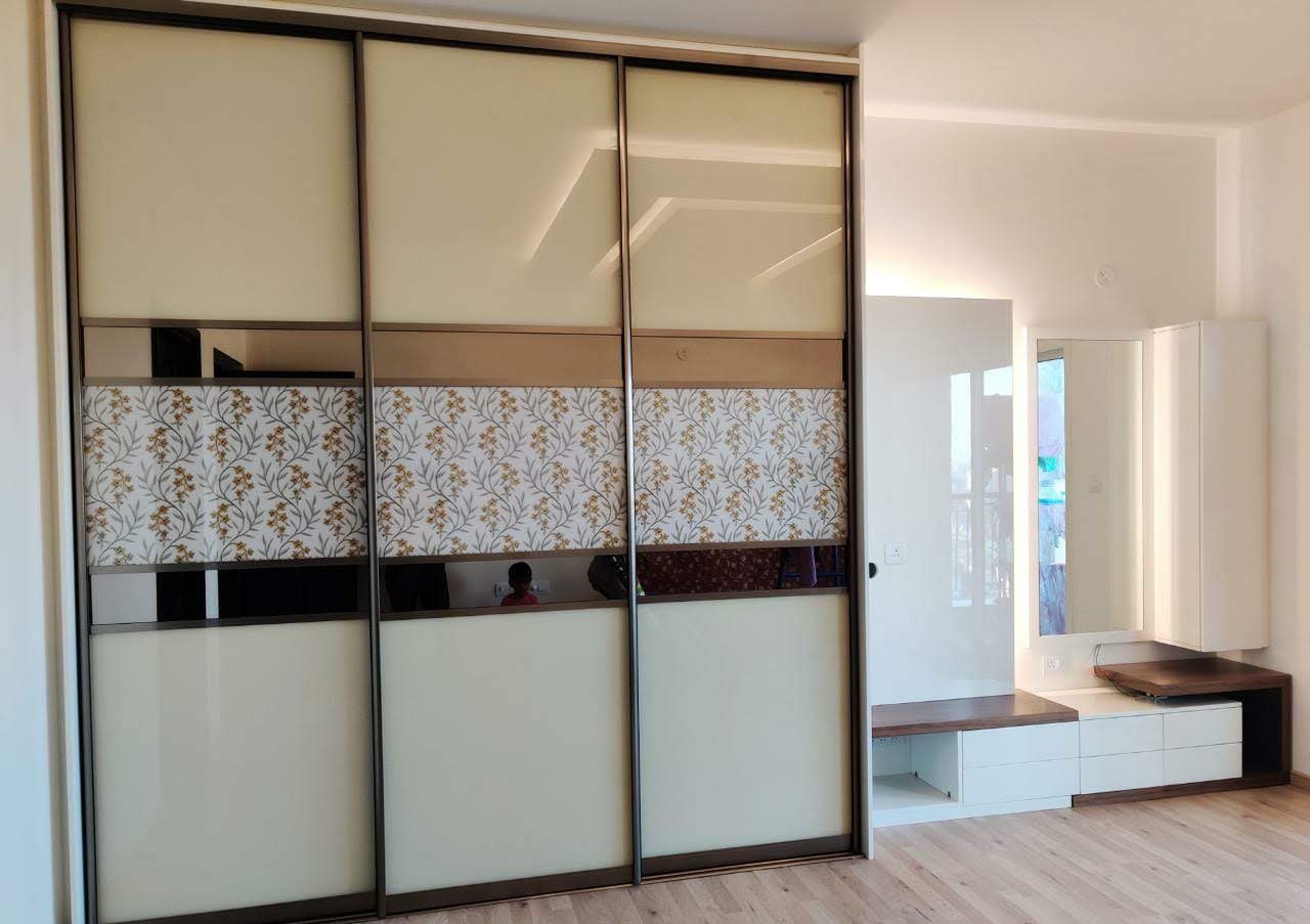 amazing-exclusive-designer-beautiful-lacquer-glass-wardrobes-in-gurgaon-gurgaon-best-dealers-and-manufacturers-in-gurgaon-india